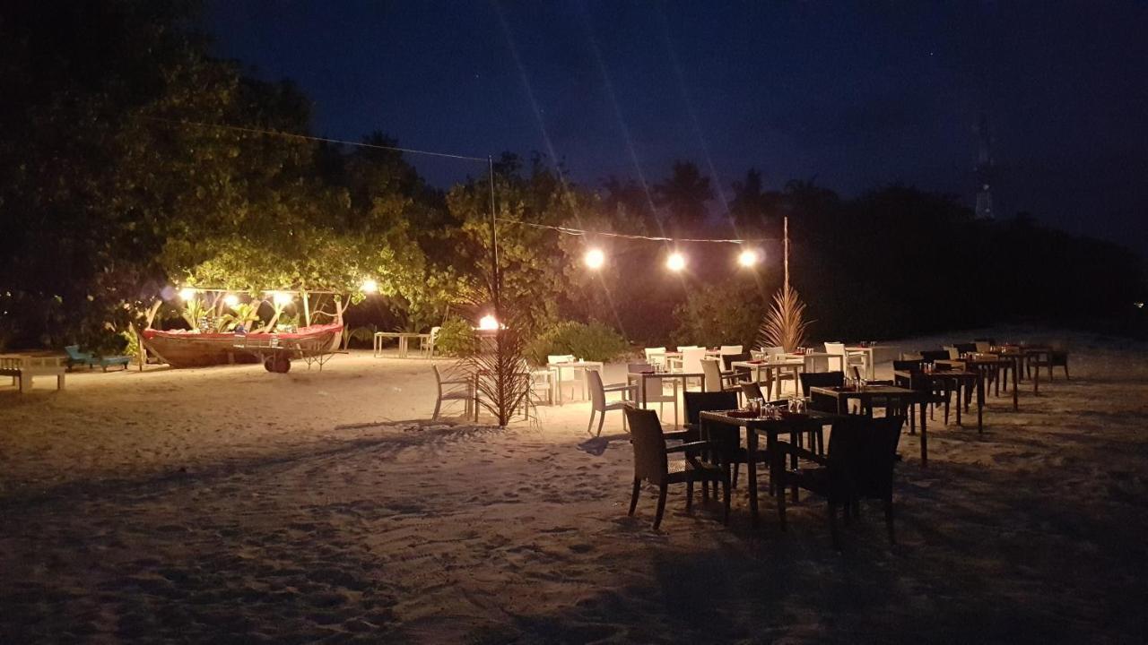 Beach Star Maldives Hangnaameedhoo Buitenkant foto