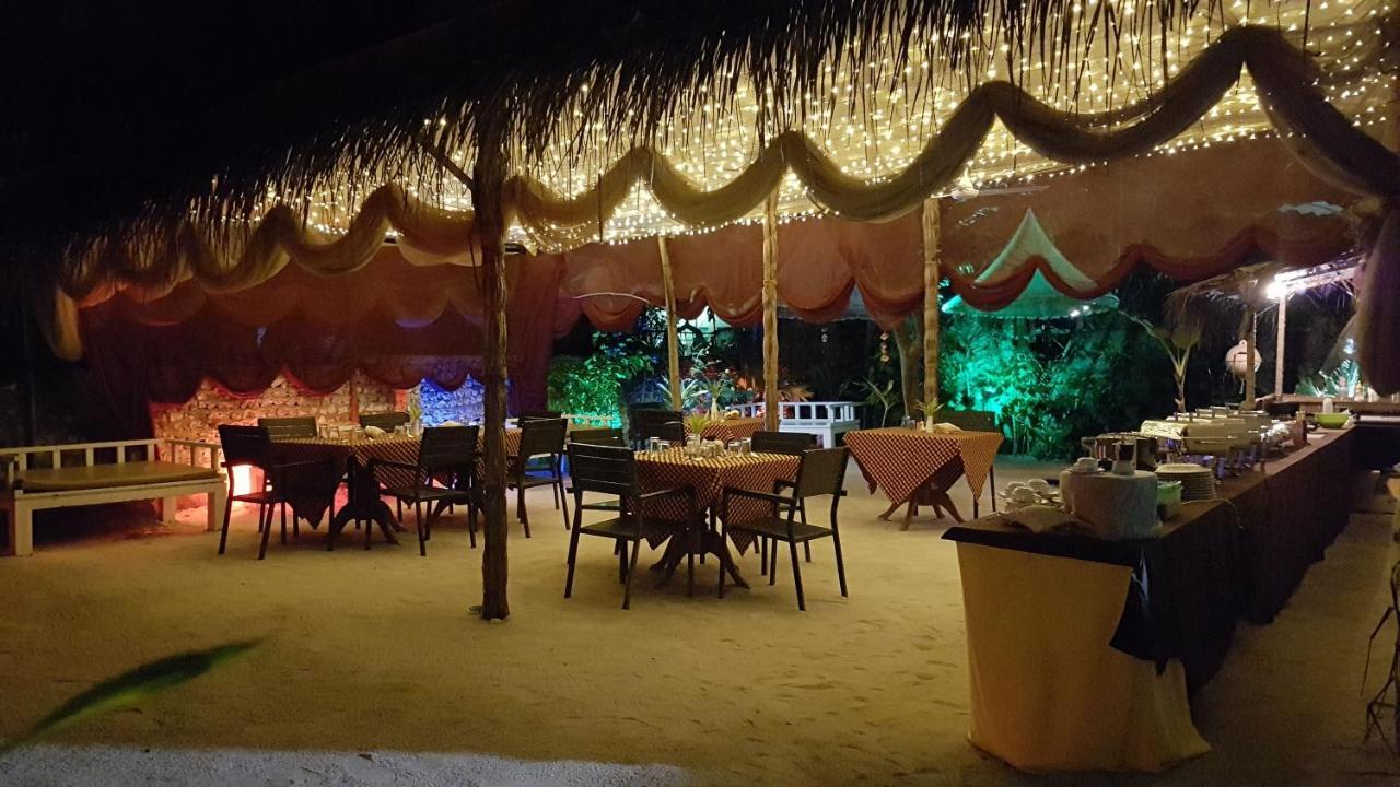 Beach Star Maldives Hangnaameedhoo Buitenkant foto
