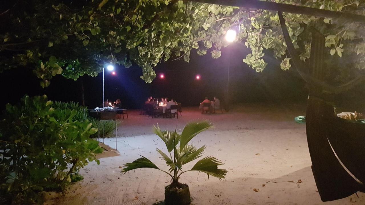 Beach Star Maldives Hangnaameedhoo Buitenkant foto
